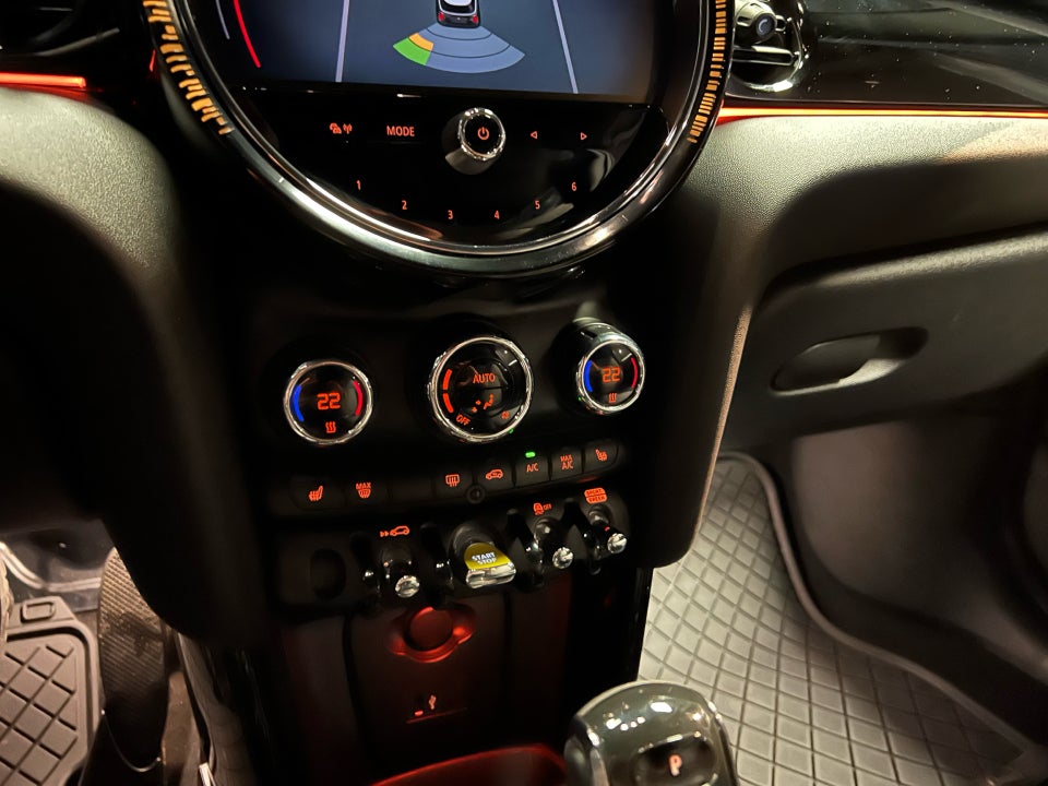 MINI Cooper SE Classic Trim 3d