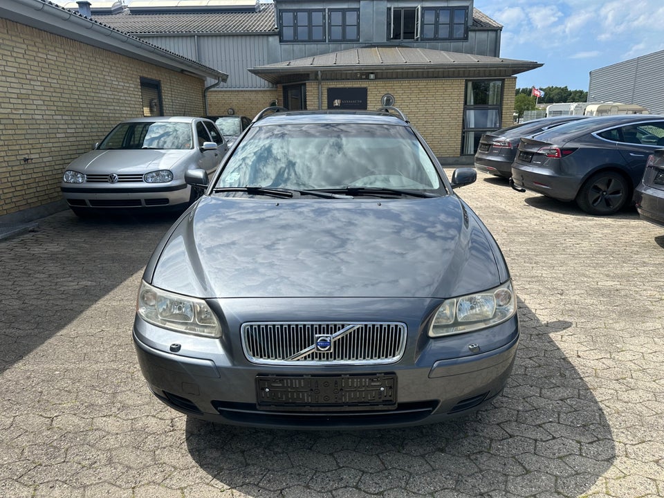 Volvo V70 2,4 170 Kinetic aut. 5d