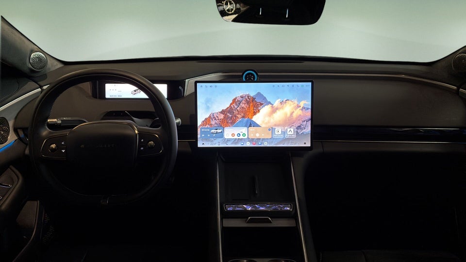 Exlantix ES 77 Ultimate AWD 5d