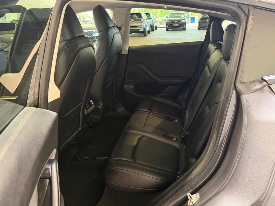 Tesla Model Y RWD 5d