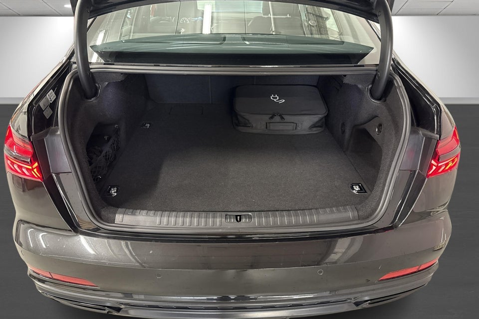 Audi A6 50 TFSi e Sport quattro S-tr. 4d