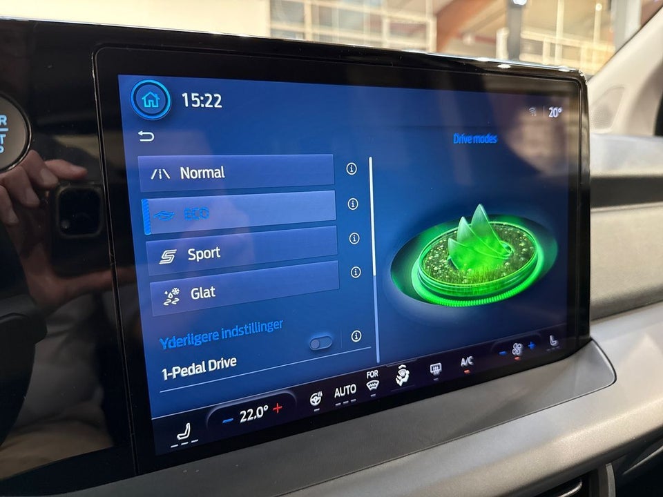 Ford E-Tourneo Courier 43 Titanium
