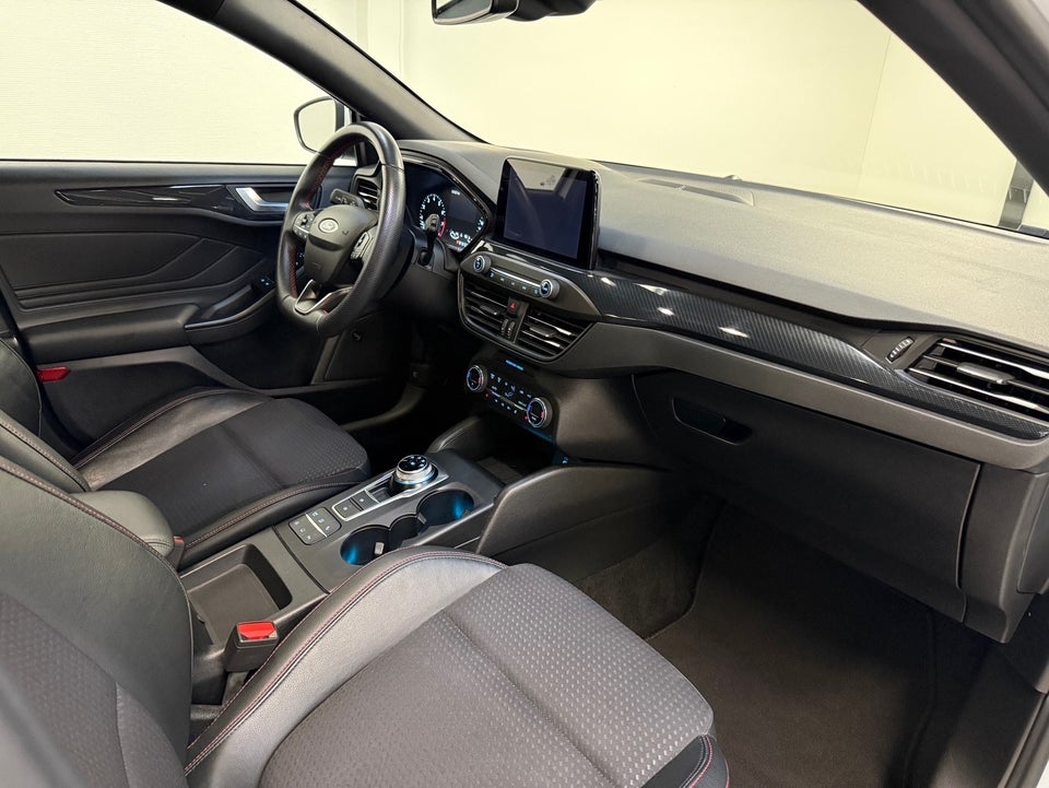 Ford Focus 1,5 EcoBoost ST-Line Business stc. aut. 5d