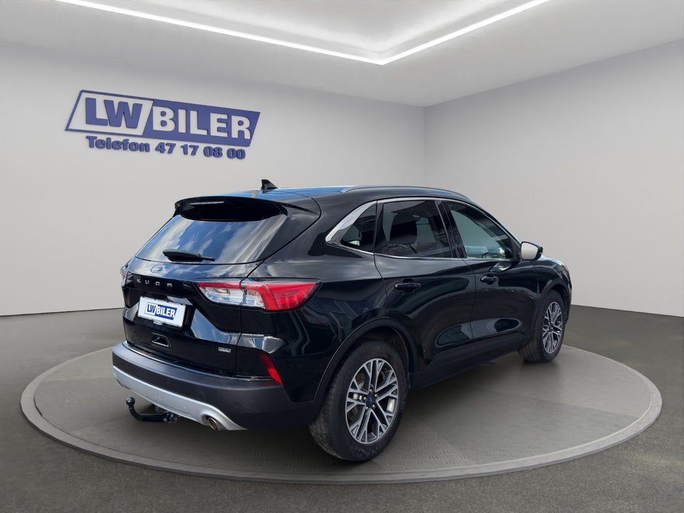 Ford Kuga 2,5 PHEV Titanium CVT 5d