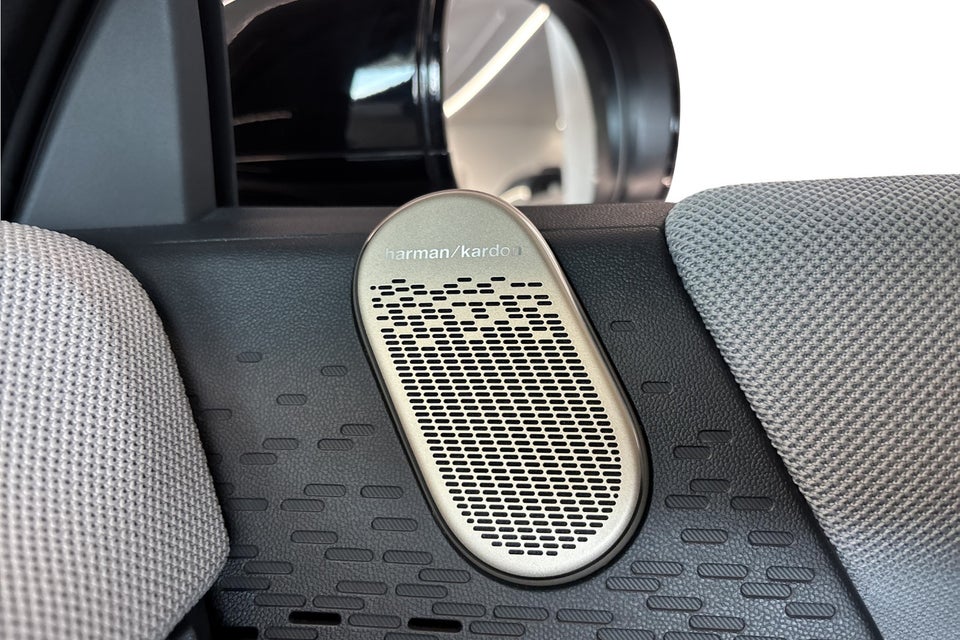 MINI Cooper SE Favoured Trim XL 3d