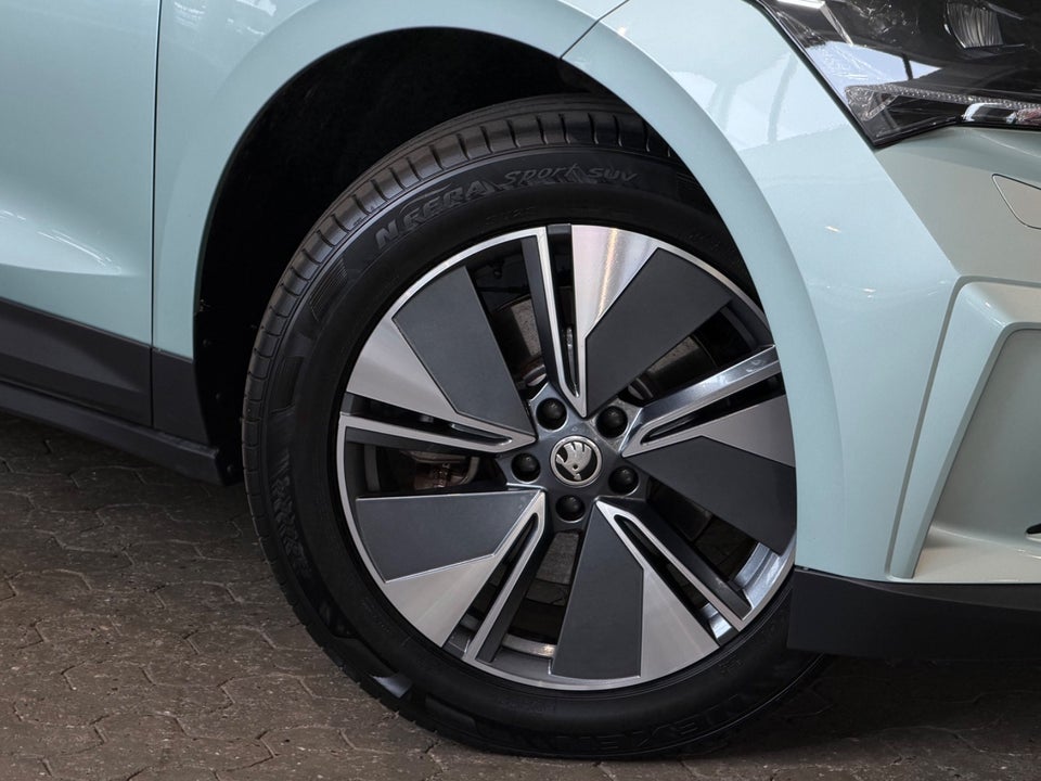 Skoda Enyaq 60 iV Loft 5d