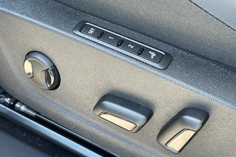 Skoda Enyaq 85 iV Loft 5d