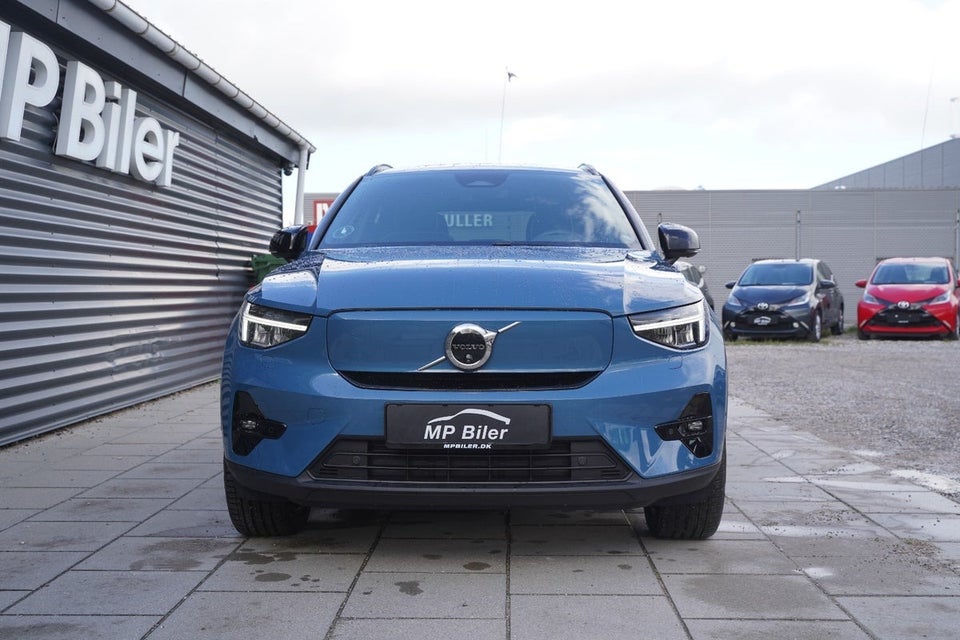 Volvo EX40 Twin Performance Plus 5d