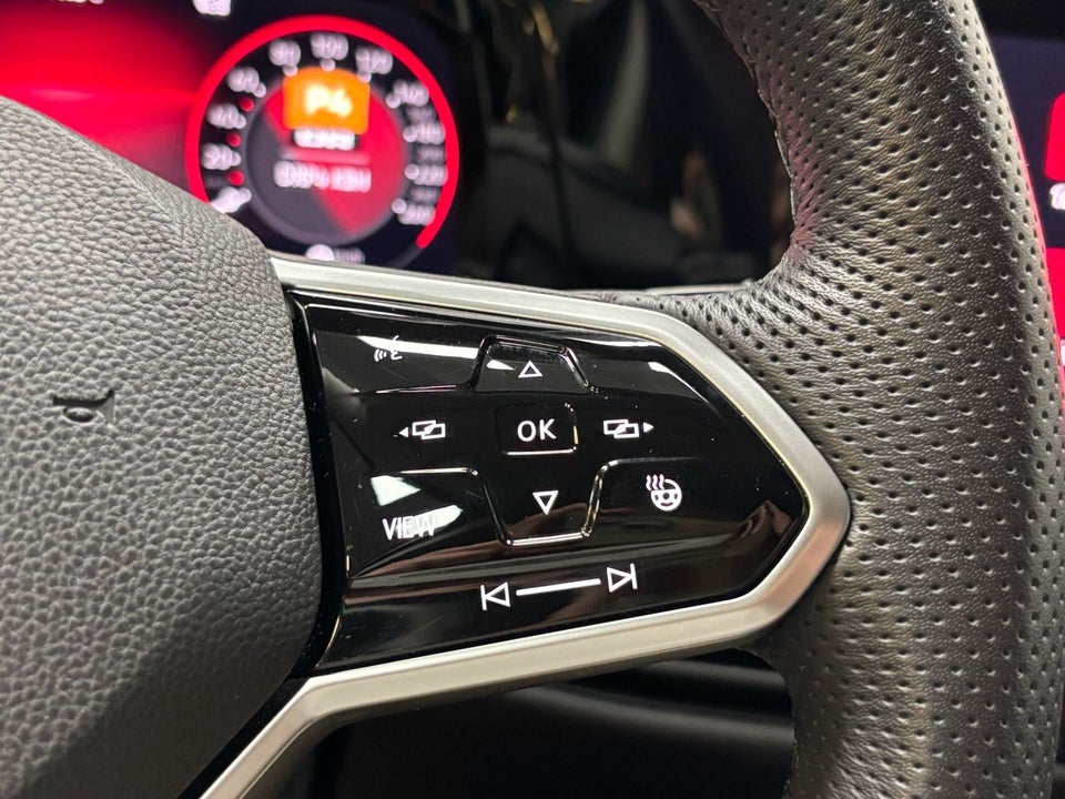 VW Golf VIII 1,5 eTSi 150 Style DSG 5d