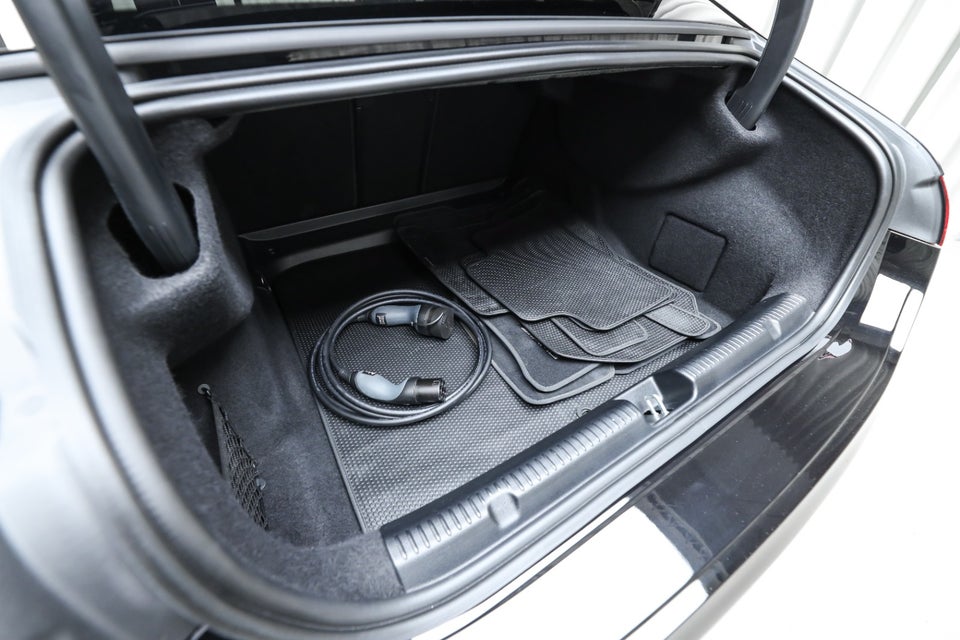 Mercedes EQE350 AMG Line 4d