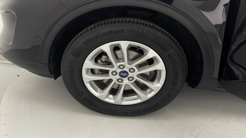 Ford Kuga 2,5 PHEV Titanium CVT 5d