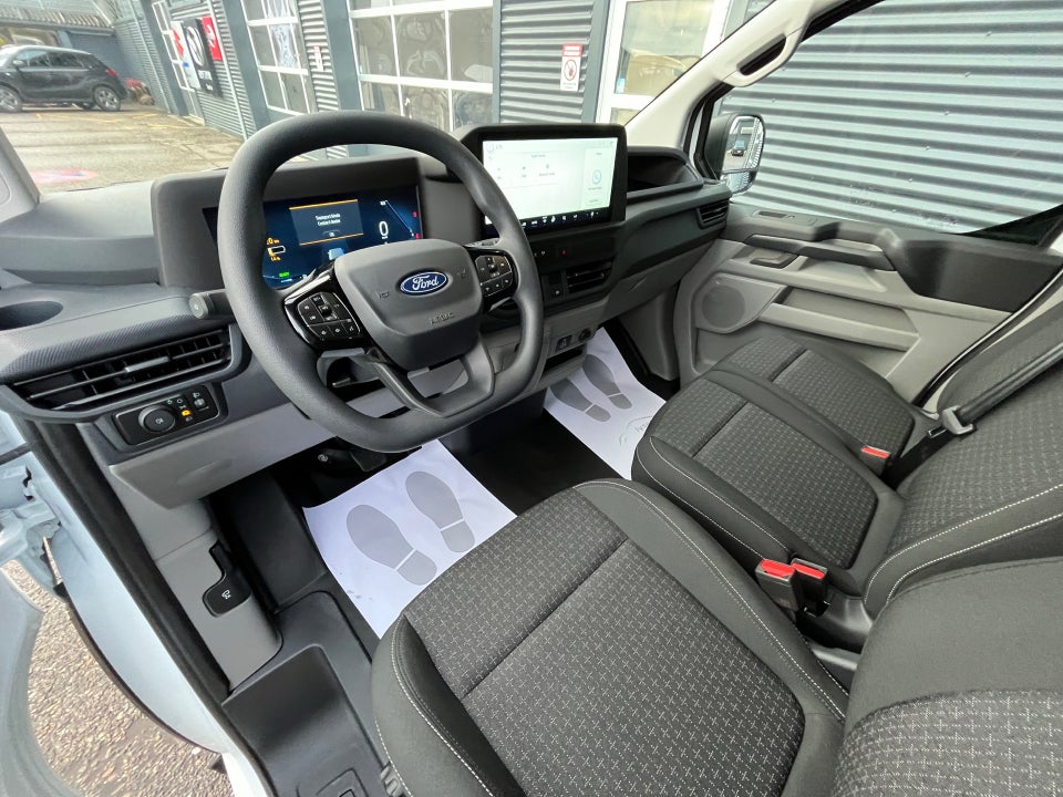 Ford E-Transit Custom 340L 64 Trend
