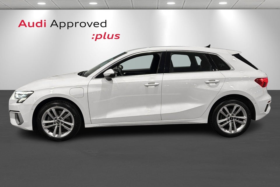 Audi A3 40 TFSi e Prestige Sportback S-tr. 5d