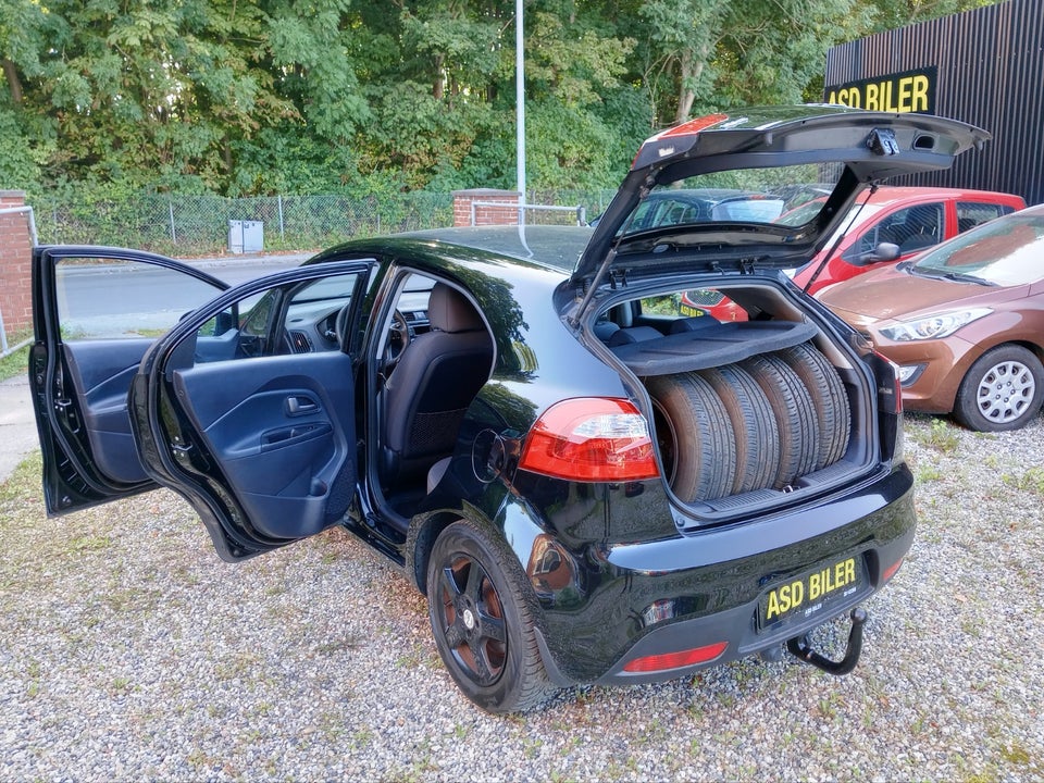 Kia Rio 1,4 CVVT Active aut. 5d