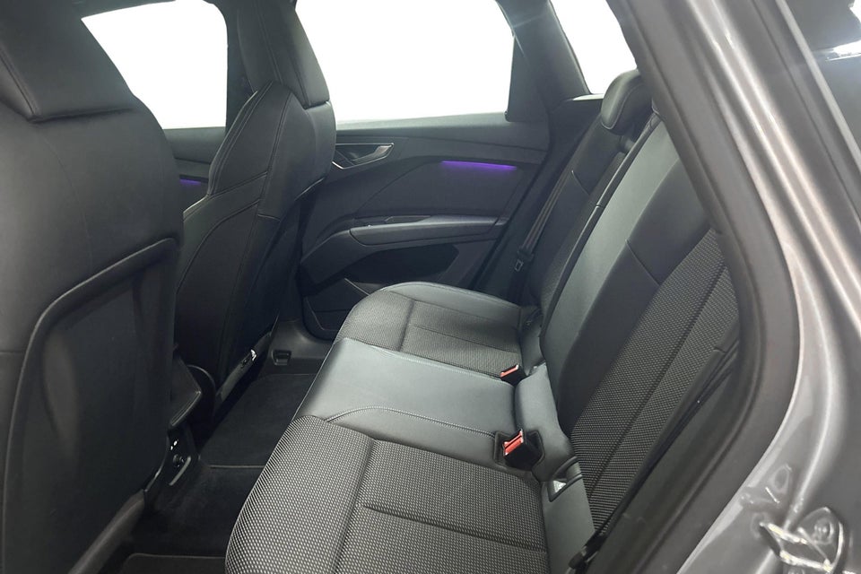 Audi Q4 e-tron 40 Attitude 5d
