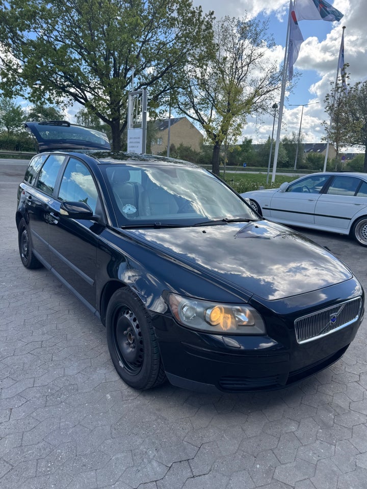 Volvo V50 2,4i Summum aut. 5d