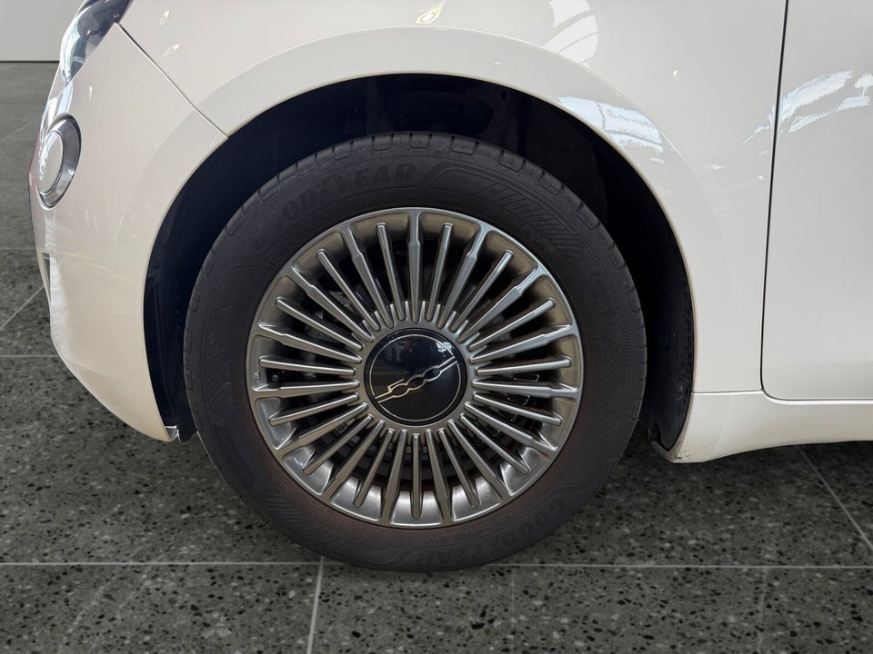 Fiat 500e 42 Icon 3d