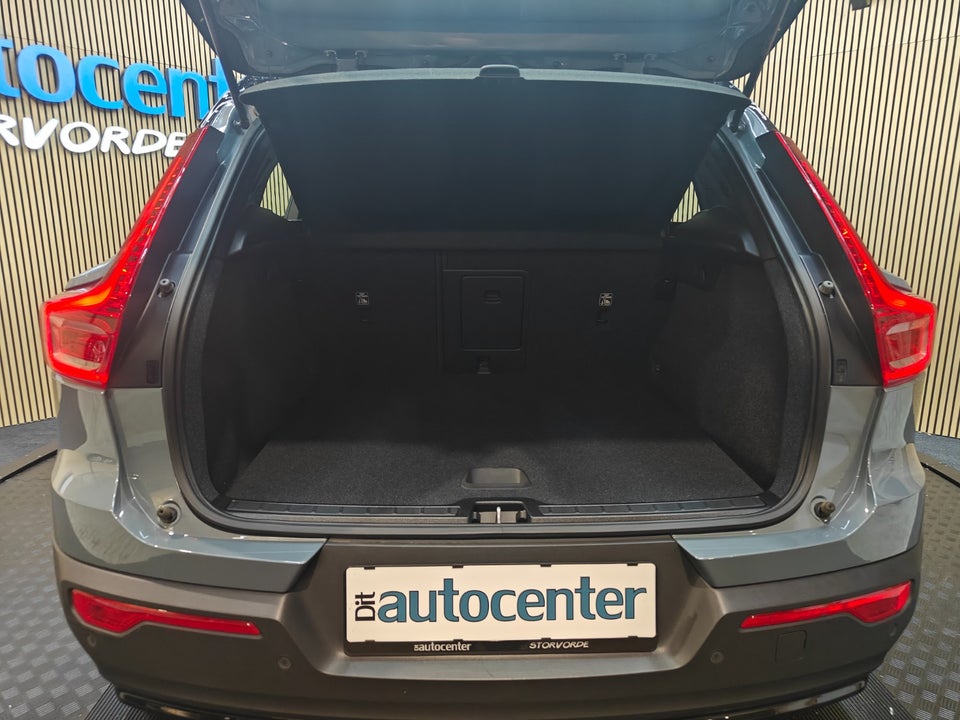 Volvo XC40 P6 ReCharge Core 5d