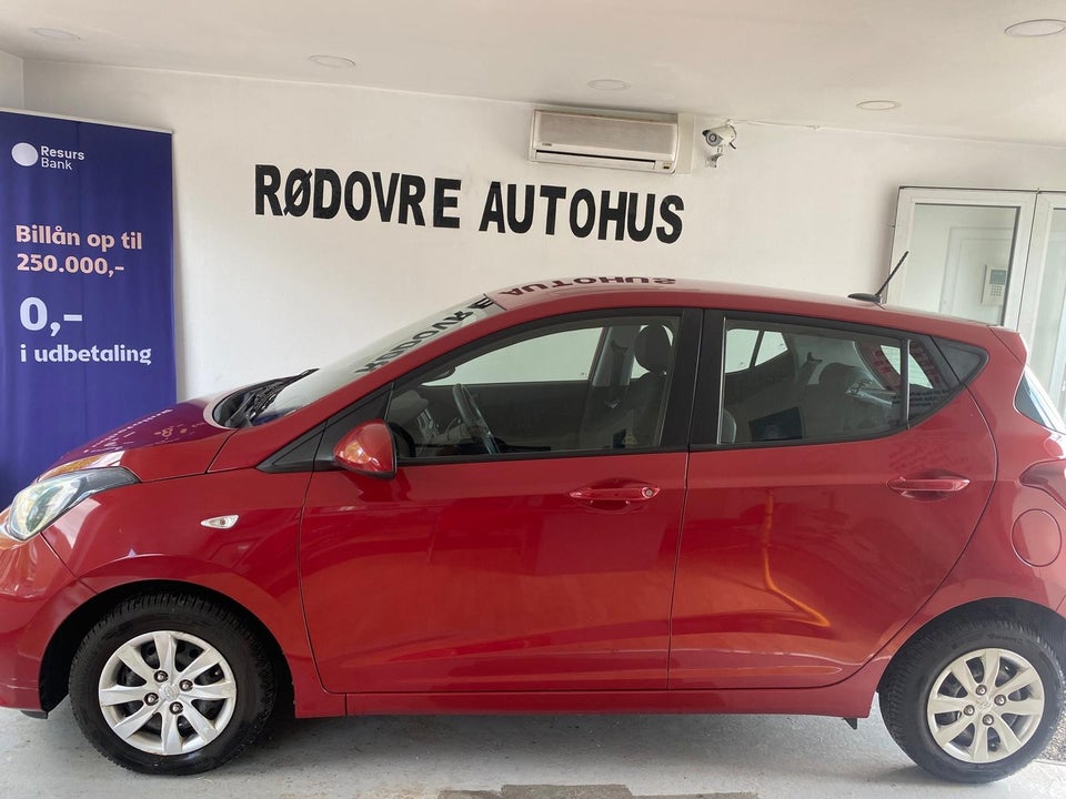 Hyundai i10 1,0 Touch 5d