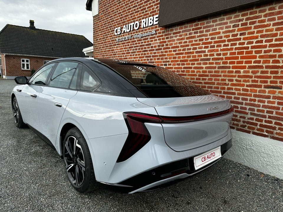 Hongqi EH7 111 Exclusive 4d