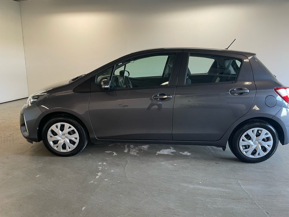 Toyota Yaris 1,0 VVT-i T2 5d