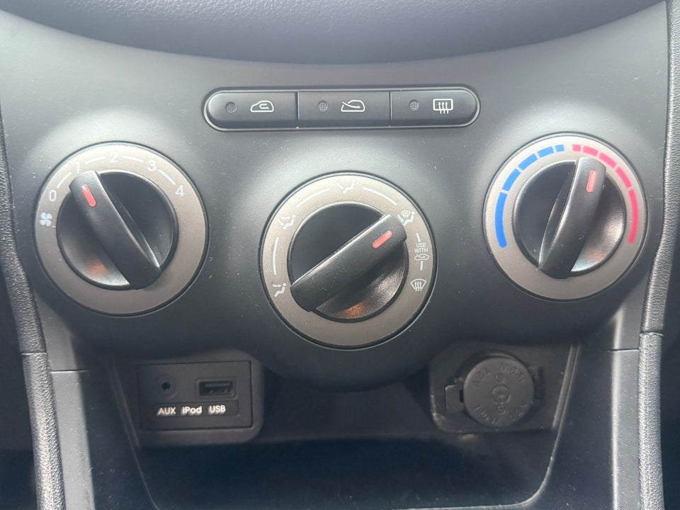 Hyundai i10 1,1 Classic 5d