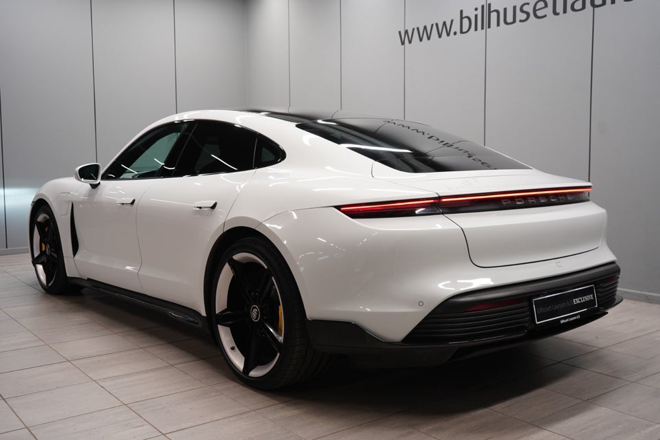 Porsche Taycan Turbo 4d