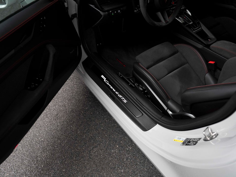 Porsche 911 Carrera 4 GTS 3,6 Coupé PDK 2d