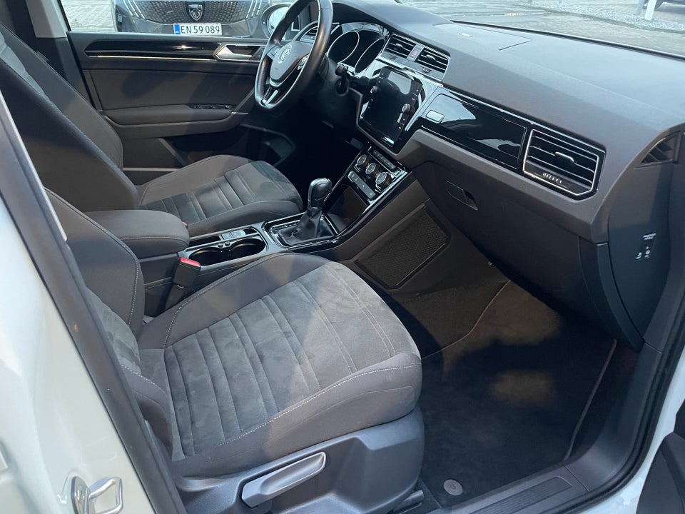 VW Touran 1,5 TSi 150 Highline DSG 7prs 5d