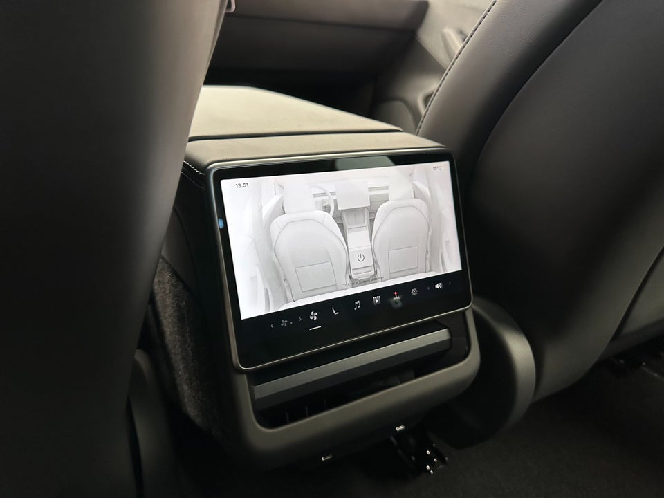 Tesla Model 3 RWD 4d