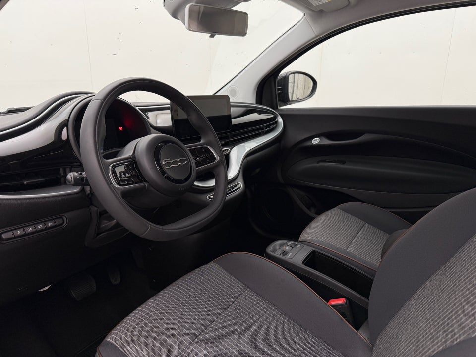 Fiat 500e 42 Icon 3d