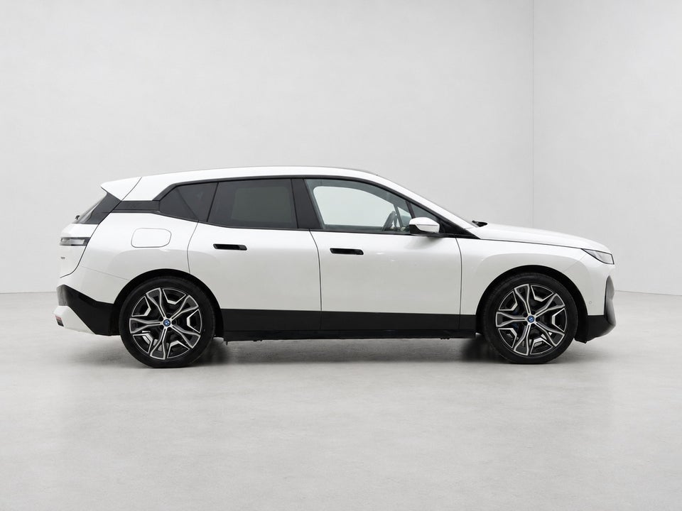 BMW iX xDrive40 Fully Charged M-Sport 5d