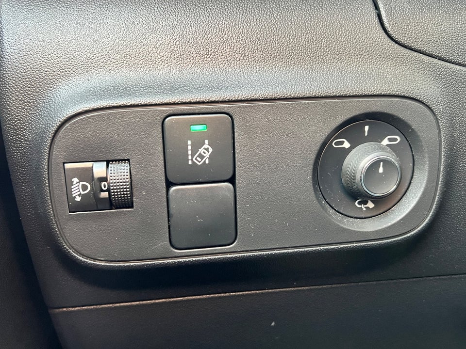 Citroën C3 1,2 PureTech 83 Shine 5d