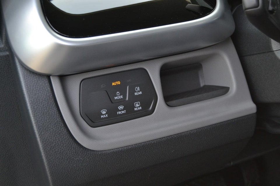 VW ID.Buzz 77 Pro SWB 5d