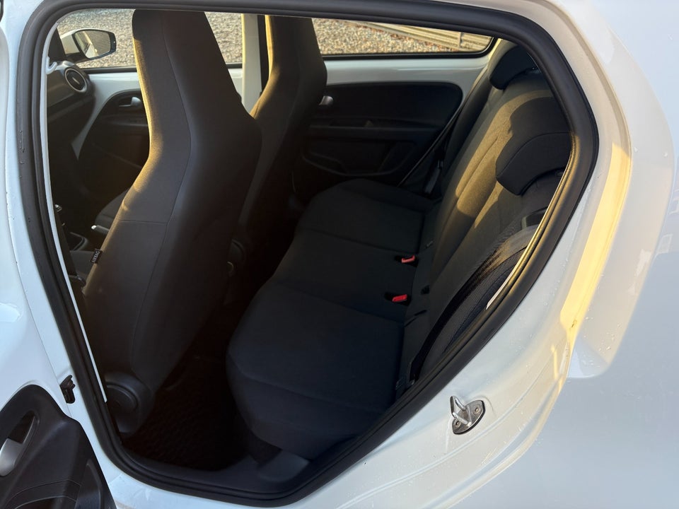 VW Up! 1,0 MPi 60 Move Up! BMT 5d