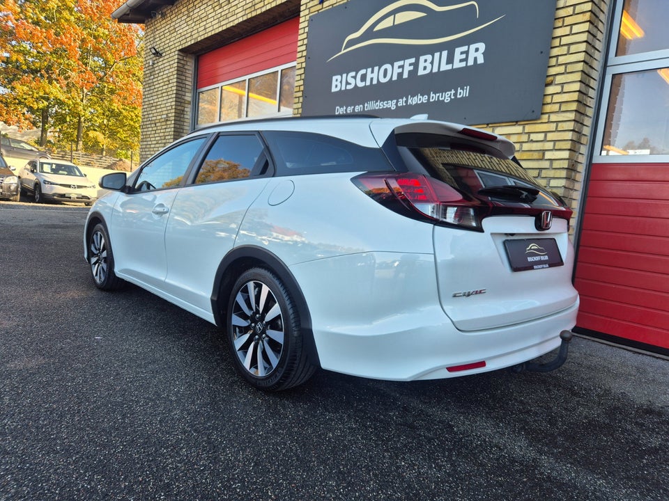 Honda Civic 1,6 i-DTEC Elegance Tourer 5d