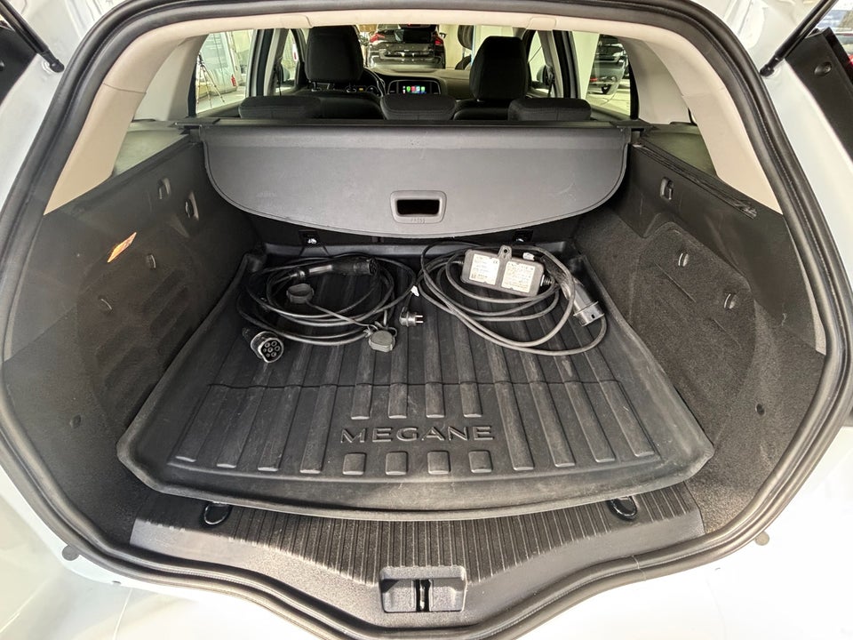 Renault Megane IV 1,6 E-Tech Zen Sport Tourer 5d
