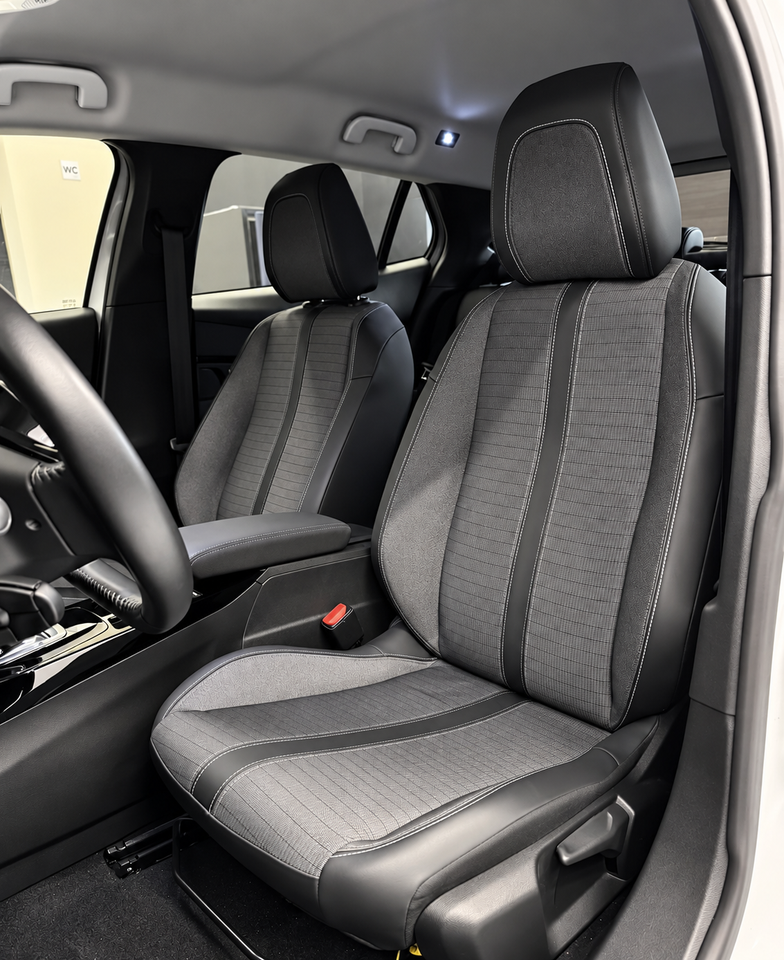 Peugeot e-2008 50 Allure 5d
