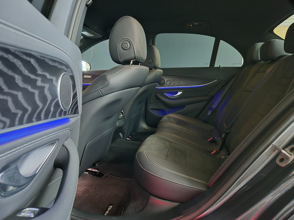 Mercedes E300 de 2,0 AMG Line aut. 4d