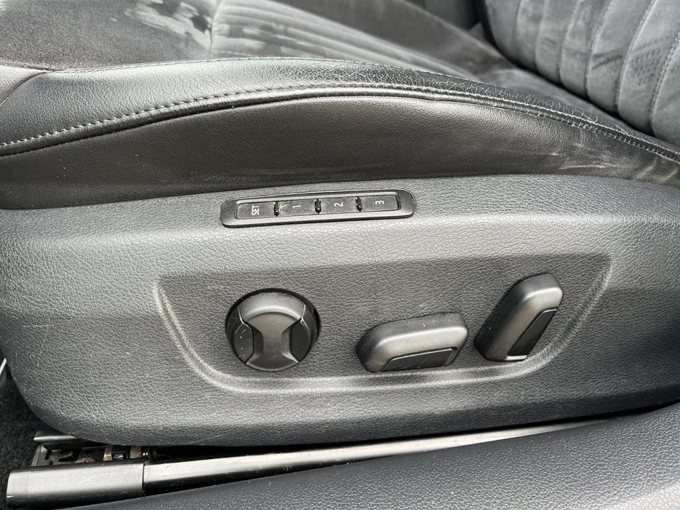 Skoda Superb 1,8 TSi 180 Style Combi DSG 5d