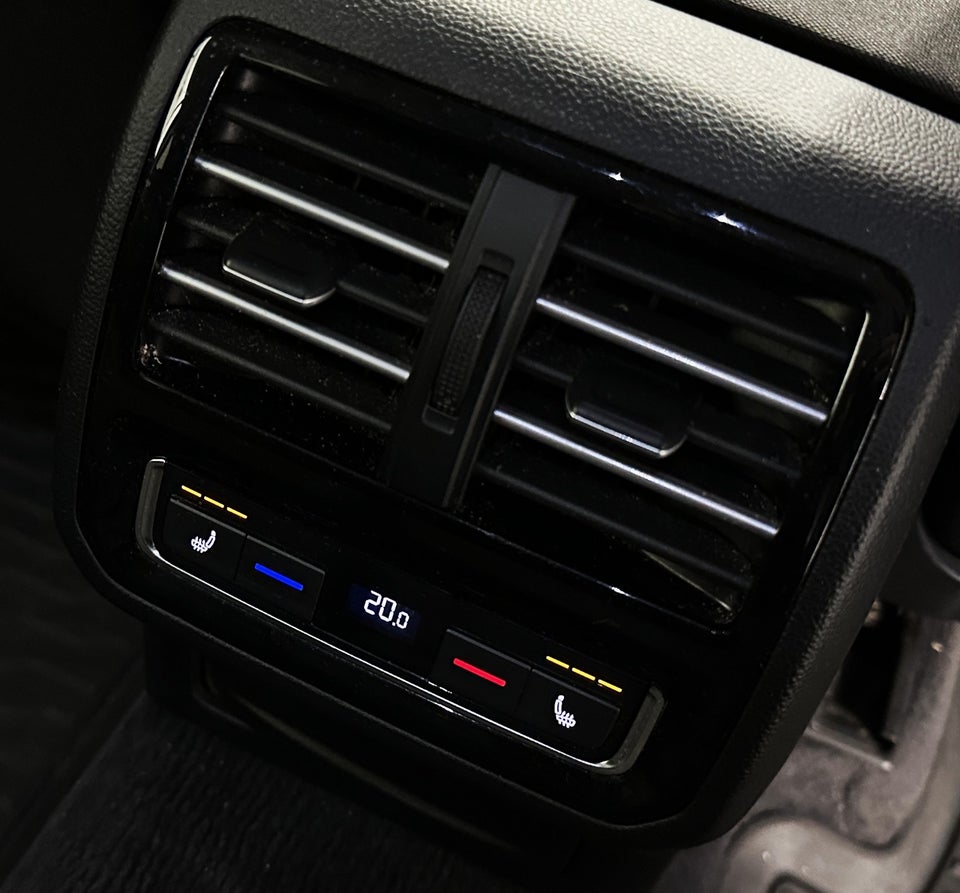 VW Passat 2,0 TDi 150 Comfortline Variant DSG 5d