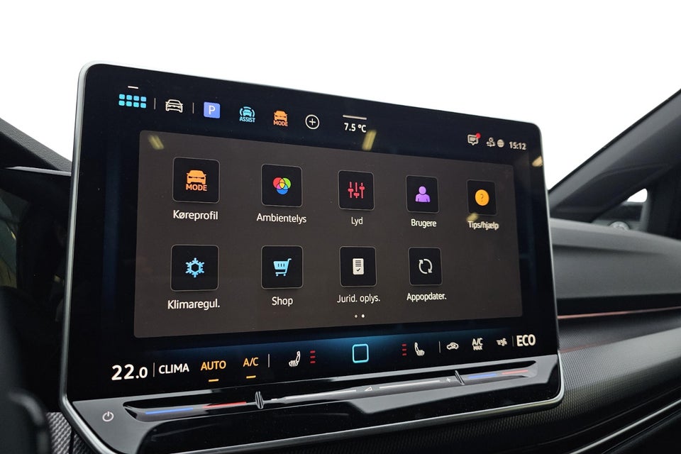 VW Golf VIII 1,5 GTE DSG 5d