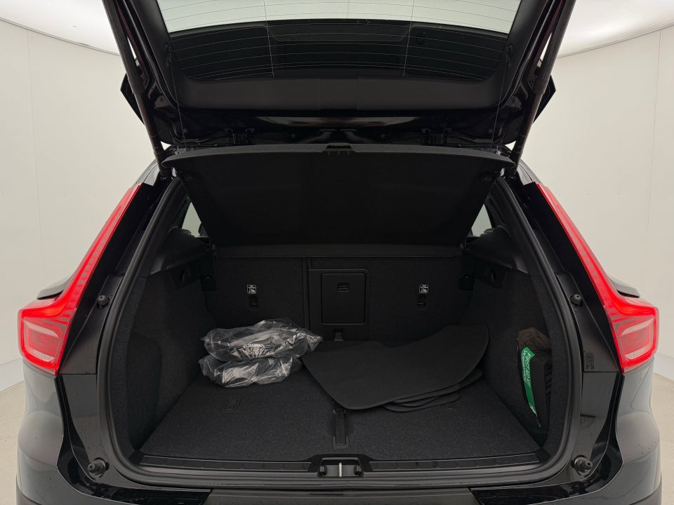 Volvo XC40 P6 ReCharge Plus 5d