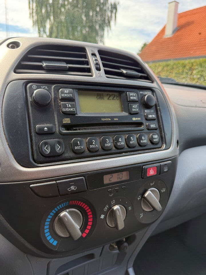 Toyota RAV4 2,0 D-4D 4x4 Van 5d