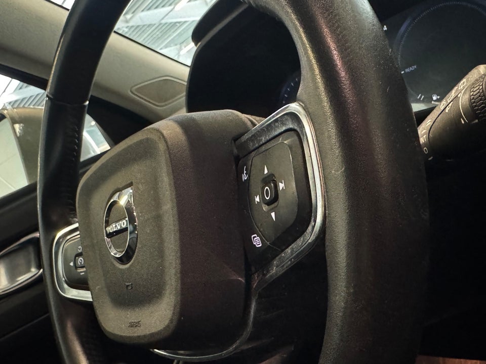 Volvo XC40 1,5 T5 ReCharge Inscription aut. 5d