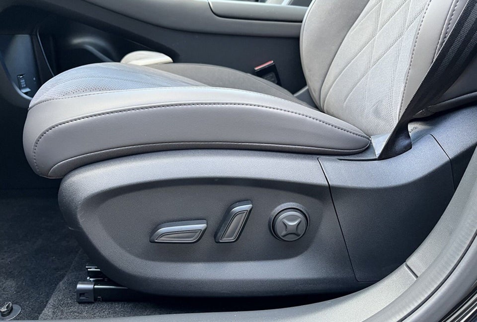 MG MGS6 77 Luxury Performance AWD 5d