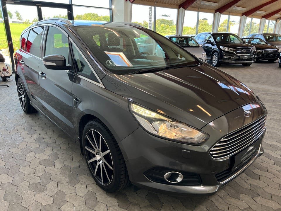 Ford S-MAX 2,0 TDCi 180 Titanium aut. 5d