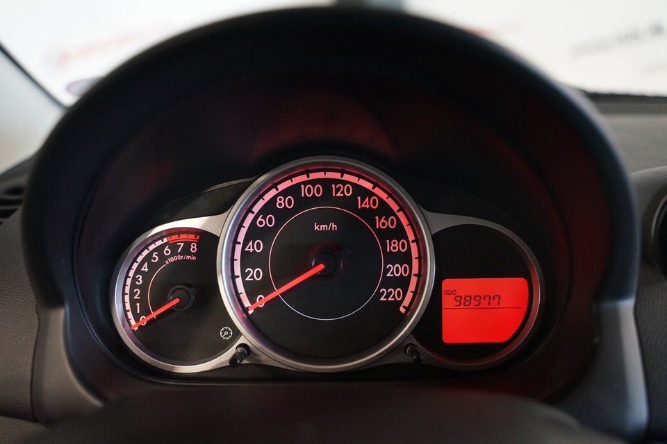 Mazda 2 1,3 Takara Edition 5d