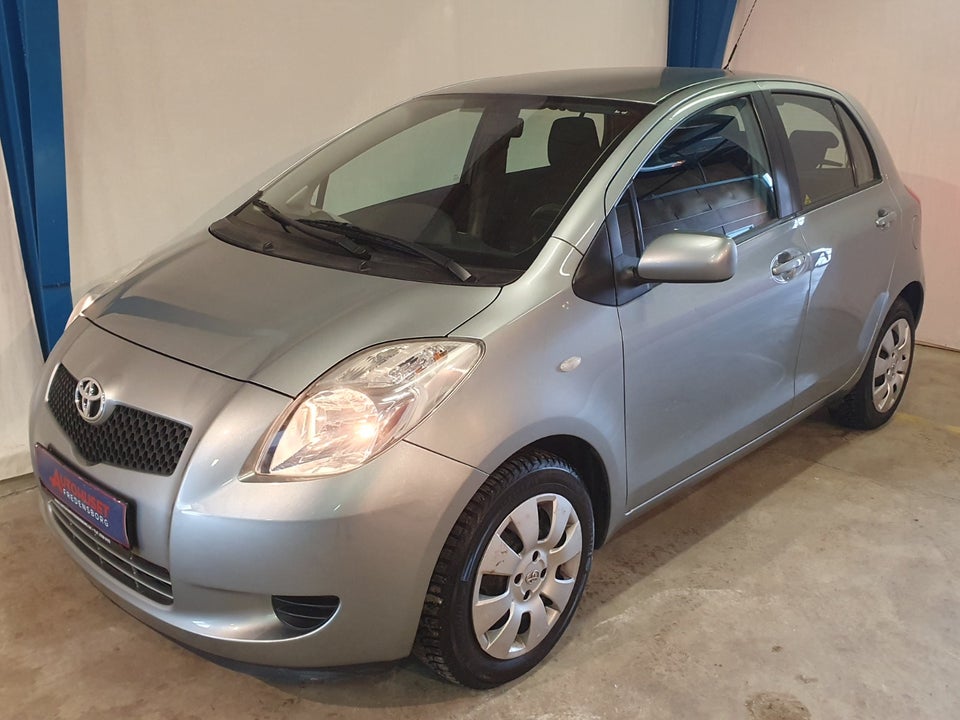 Toyota Yaris 1,3 Luna 5d