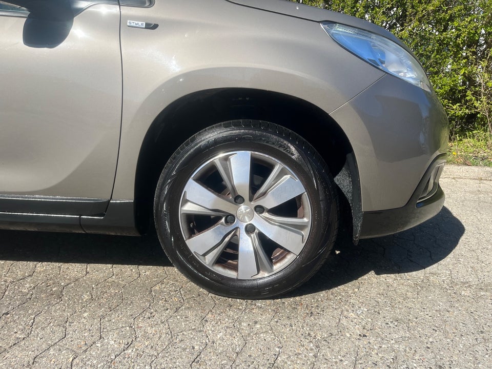 Peugeot 2008 1,2 VTi 82 Allure 5d